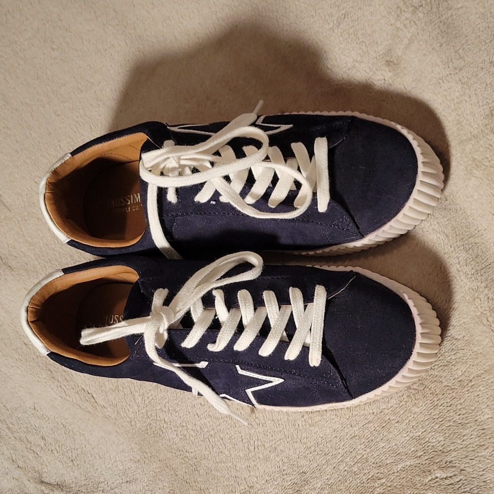 💙 Mossimo Shoes Size 7.5